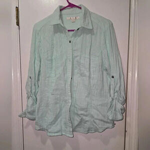 Boston Proper Button Up Shirt Medium